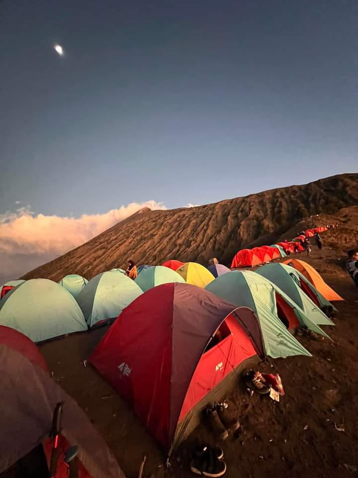 rinjani trekking, mount rinjani trekking, mount rinjani hike, mount rinjani tour rinjani tour, rinjani hike, mt rinjani hike, mount rinjani trek, rinjani trek, mount rinjani trekking tour